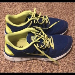 Nike Men’s Size 10 Nike Free Runs